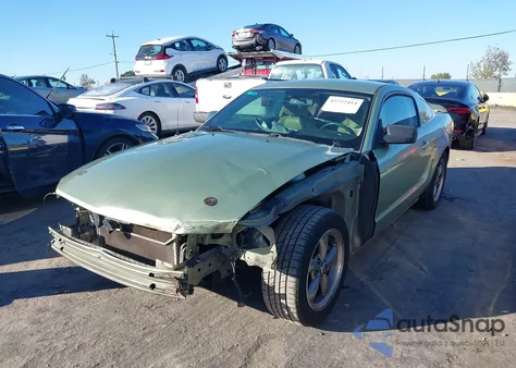 2006 Ford Mustang Gt z USA, uszkodzony, nr VIN 1ZVFT82H765208128